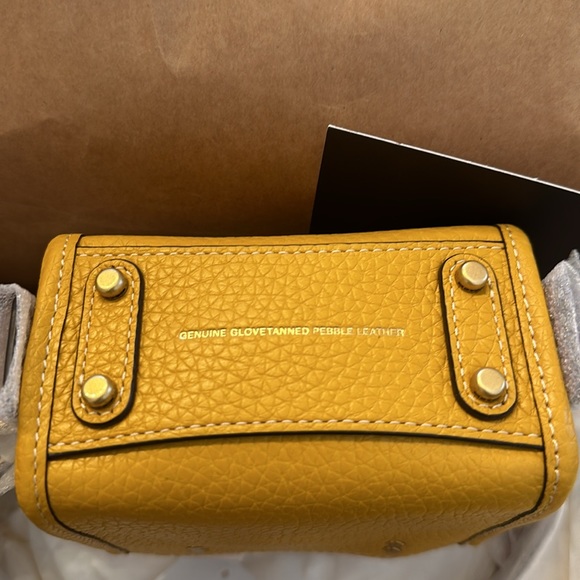 NWT COACH 1941 ROGUE 12 COLOR-BLOCK  REGENERATIVE LEATHER  BUTTERCUP MULTI - Picture 6 of 9